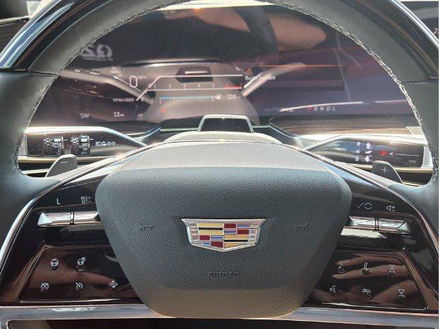 New 2026 Cadillac Escalade ESV Luxury w/ LPO, Radiant Package AWD/4WD image 32