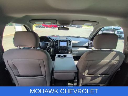 Used 2018 Ford F150 XLT w/ Equipment Group 302A Luxury AWD/4WD image 19