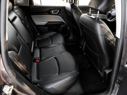 Used 2022 Jeep Compass Limited image 48