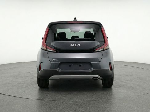 Used 2025 Kia Soul LX w/ LX Technology Package image 7