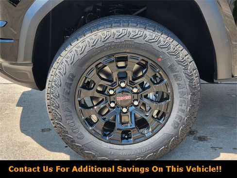 New 2026 GMC Canyon Elevation w/ Convenience Package image 7