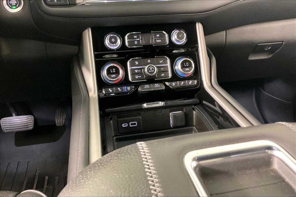Certified 2022 GMC Yukon XL Denali w/ Denali Reserve Package AWD/4WD image 8