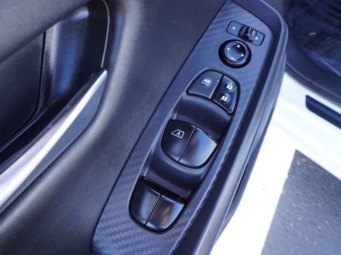 Certified 2025 Nissan Sentra SV image 15