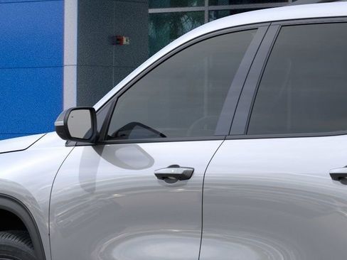 New 2026 Chevrolet Traverse LT w/ Enhanced Driving Package FWD image 12