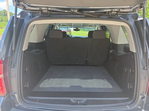 Used 2019 Chevrolet Tahoe 4WD image 22