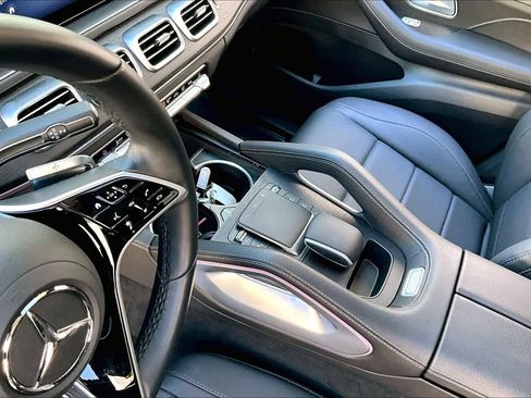 Used 2025 Mercedes-Benz GLE 350 4MATIC image 15