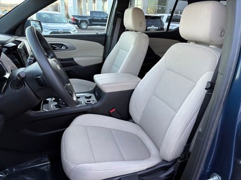 Used 2023 Chevrolet Traverse LS w/ Safety Package image 10