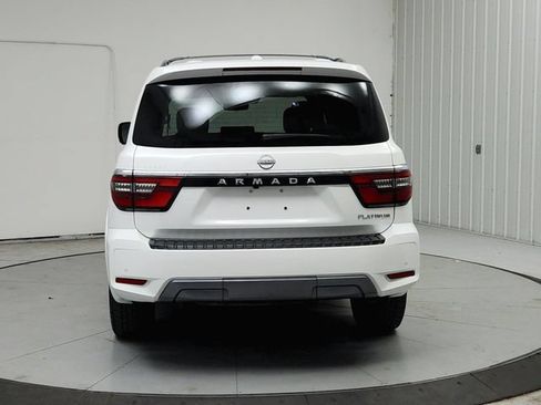 Used 2024 Nissan Armada Platinum w/ Captain's Chairs Package RWD image 7