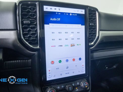 Used 2025 Ford Ranger XLT w/ Equipment Group 301A High AWD/4WD image 17