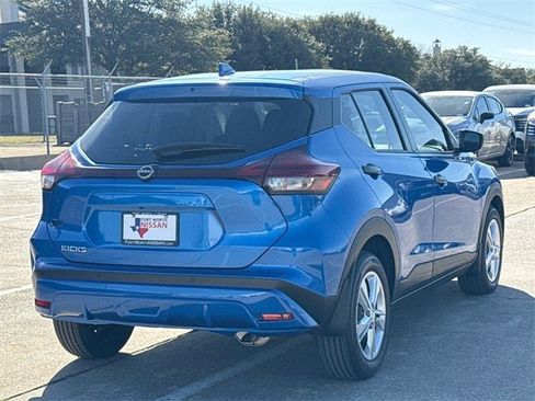 Used 2025 Nissan Kicks Play S image 9