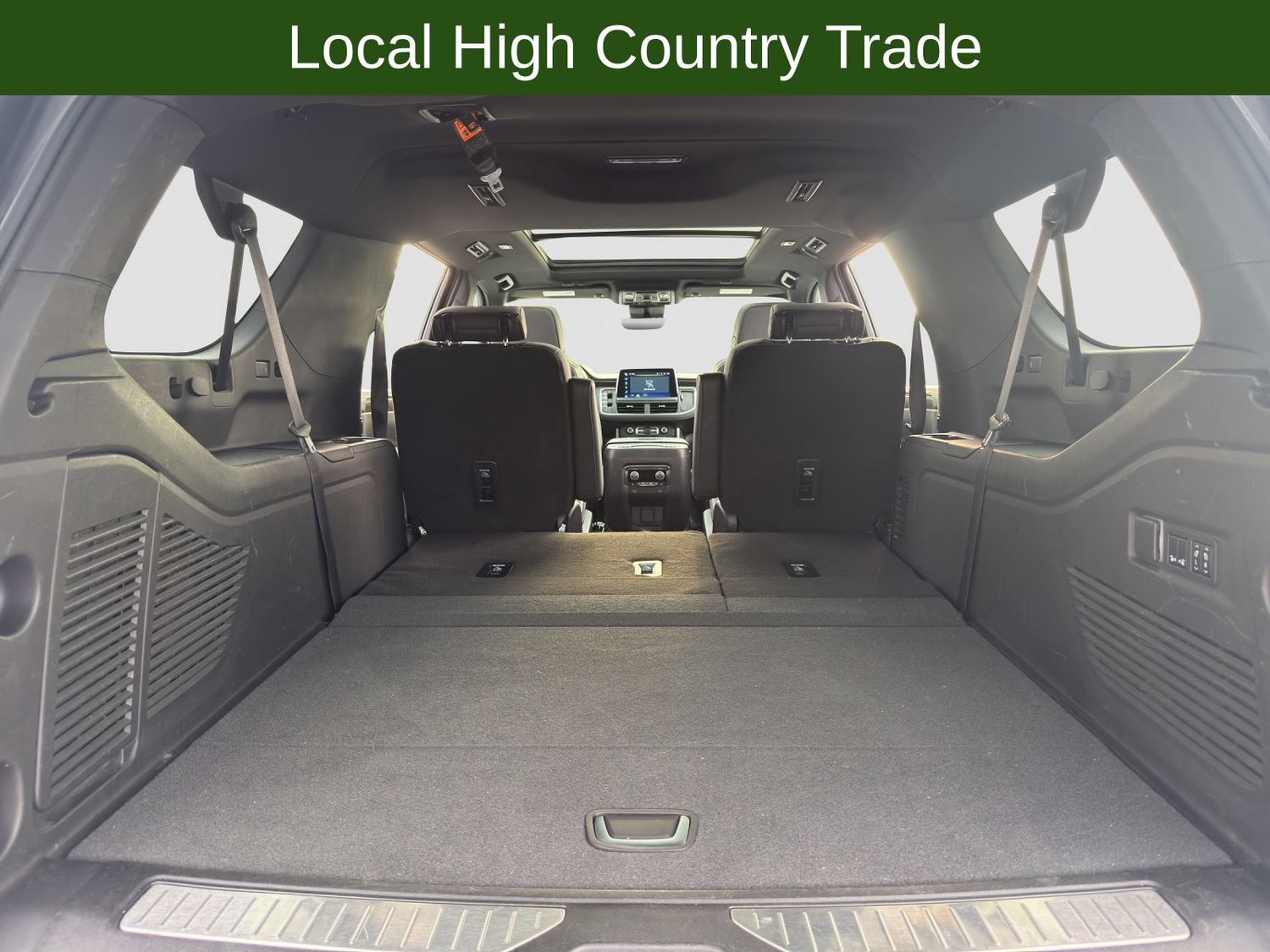 Used 2023 Chevrolet Suburban High Country AWD/4WD image 18
