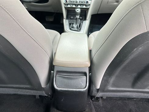 Used 2019 Hyundai Elantra Value Edition FWD image 26