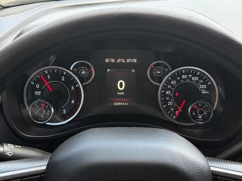 Used 2024 RAM 3500 Tradesman w/ Chrome Appearance Group AWD/4WD image 26