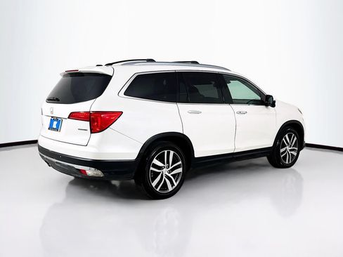 Used 2016 Honda Pilot Touring image 7