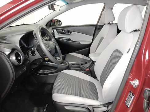 Used 2023 Hyundai Kona SE w/ Cargo Package image 10