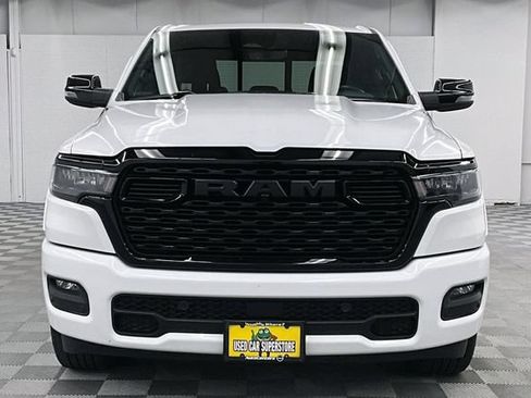Used 2025 RAM 1500 Big Horn AWD/4WD image 4