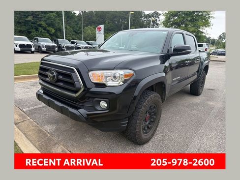 Used 2022 Toyota Tacoma SR5 w/ Technology Package RWD image 1