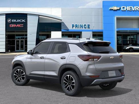 New 2026 Chevrolet TrailBlazer LT w/ Convenience Package FWD image 3