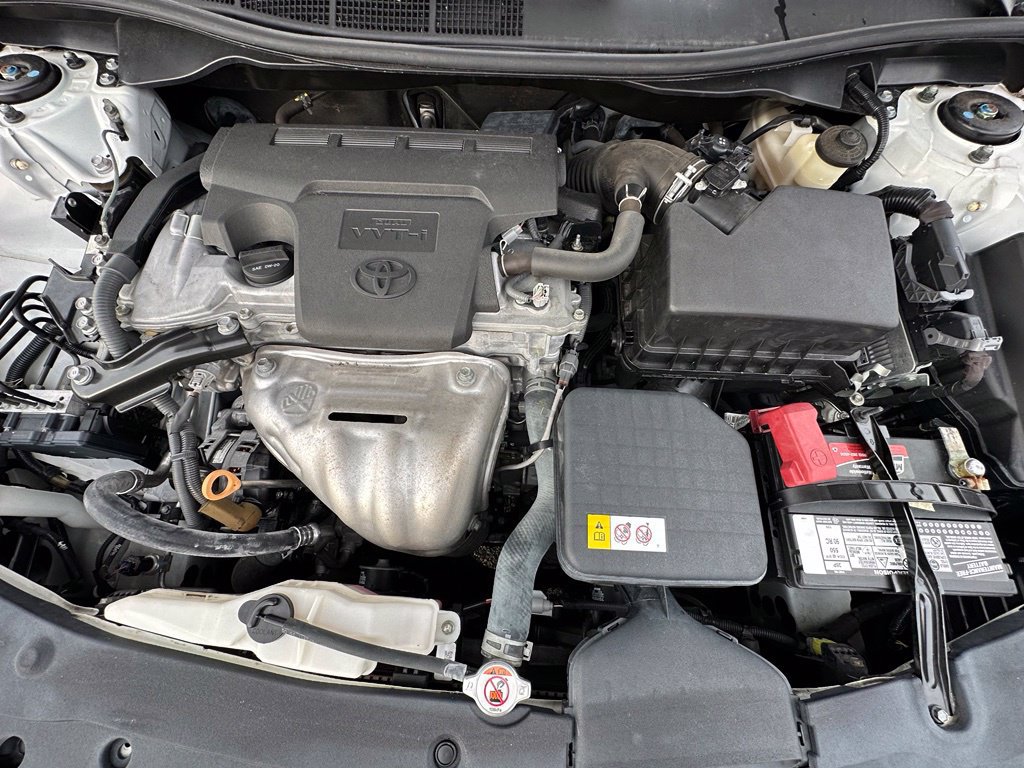 Used 2017 Toyota Camry SE FWD image 34
