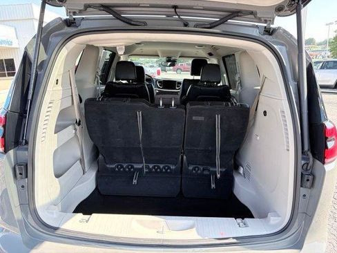 Used 2023 Chrysler Pacifica Touring-L FWD image 20