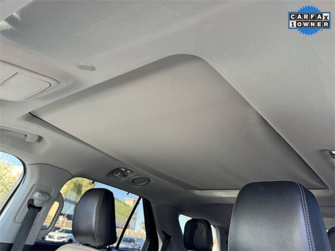 Used 2022 Ford Explorer Limited w/ Equipment Group 301A image 10