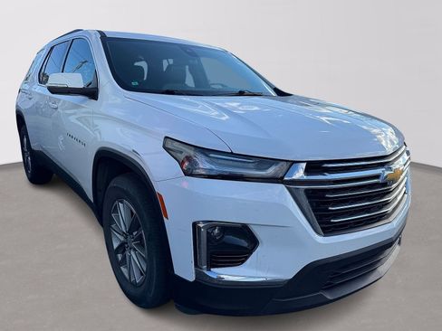 Used 2023 Chevrolet Traverse LT w/ LPO, Floor Liner Package FWD image 2