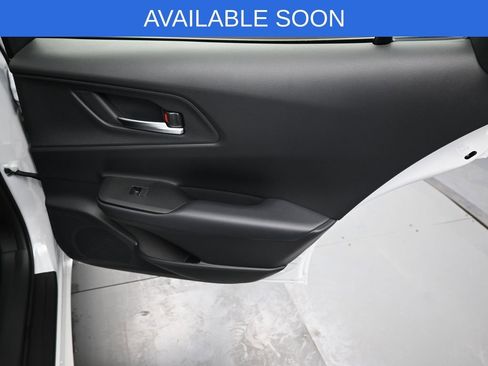 Used 2026 Toyota Prius AWD image 30