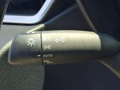 Used 2023 Toyota Corolla LE AWD/4WD image 26