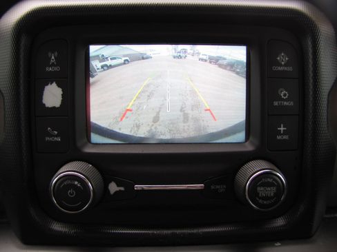 Used 2018 Jeep Wrangler Unlimited Sport S image 12