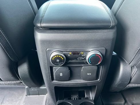 Used 2024 Ford Explorer XLT w/ Equipment Group 202A AWD/4WD image 20