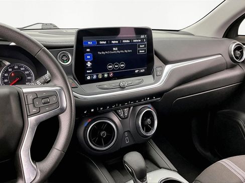 Used 2023 Chevrolet Blazer LT w/ Convenience Package image 6