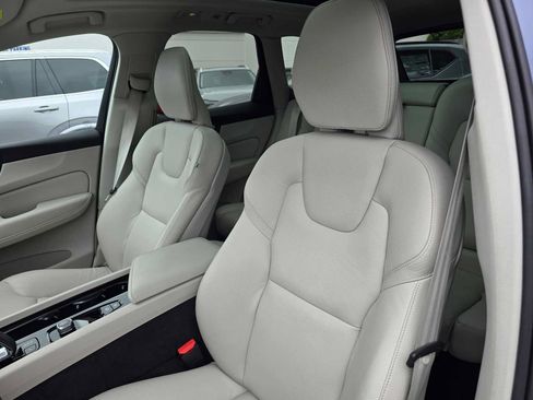 Certified 2024 Volvo XC60 T8 Plus w/ Protection Package Premier AWD/4WD image 21