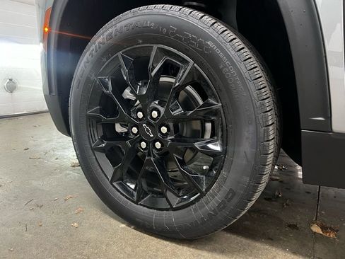 New 2026 Chevrolet Traverse LT w/ Midnight/Sport Edition image 9