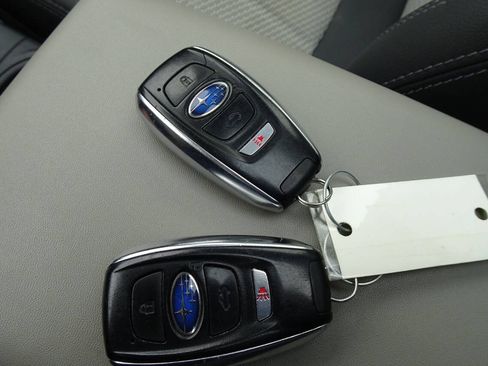 Used 2020 Subaru Forester Premium AWD/4WD image 30