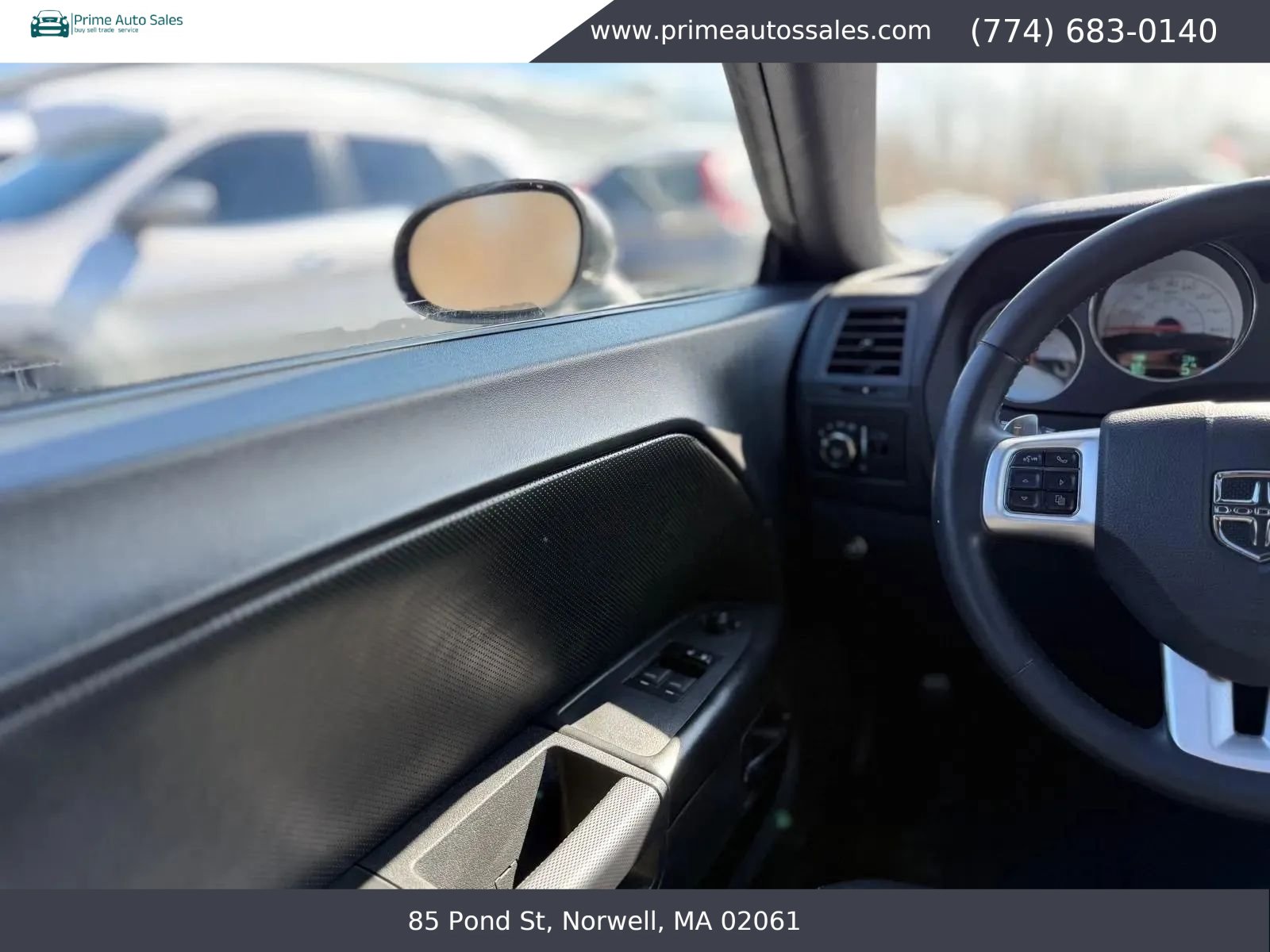 Used 2014 Dodge Challenger R/T RWD image 21