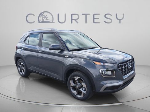 New 2026 Hyundai Venue SEL FWD image 7