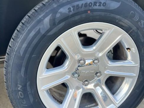 Used 2016 RAM 1500 Limited image 9