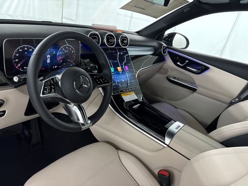 Certified 2026 Mercedes-Benz GLC 300 image 4