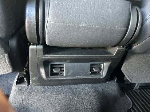 Used 2022 Chevrolet Silverado 1500 Custom image 16