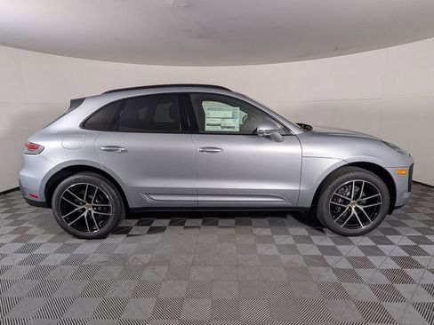 New 2026 Porsche Macan AWD/4WD image 8