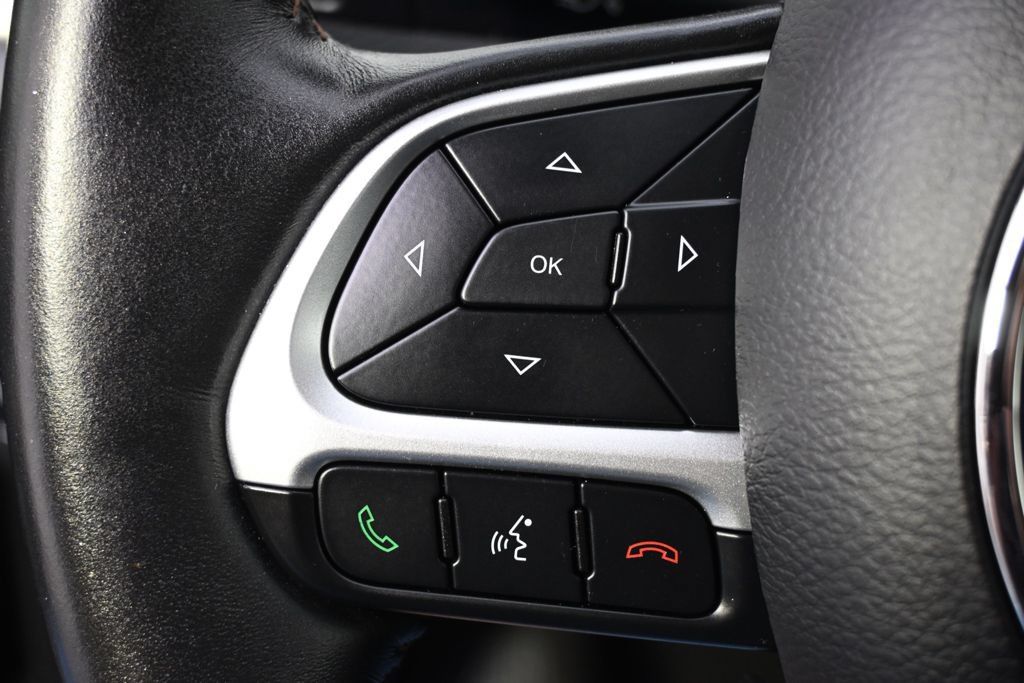 Used 2018 Jeep Compass Latitude w/ Popular Equipment Group AWD/4WD image 34