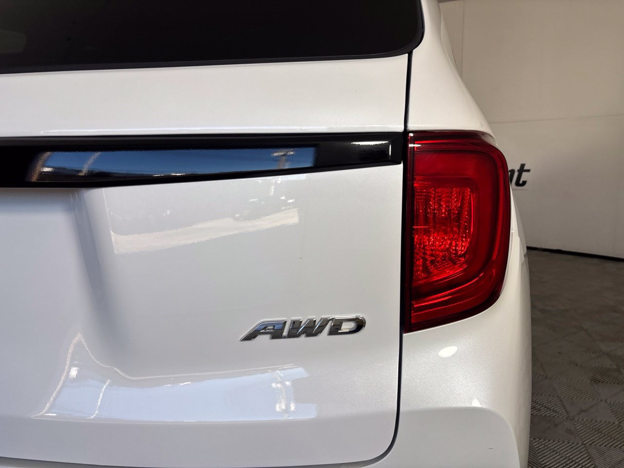 Used 2025 Honda Passport EX-L image 36