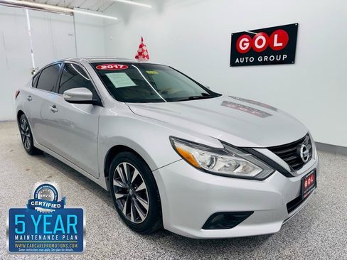 Used 2017 Nissan Altima 2.5 SL FWD image 1