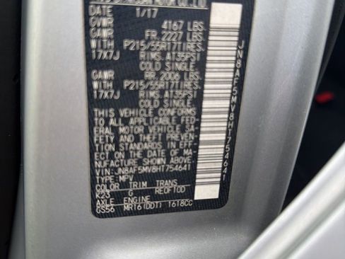 Used 2017 Nissan Juke SV image 14