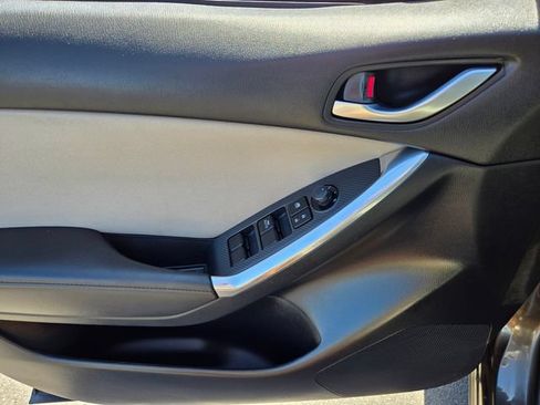 Used 2016 MAZDA CX-5 Touring FWD image 17