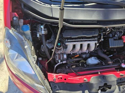 Used 2013 Honda Fit Sport image 37