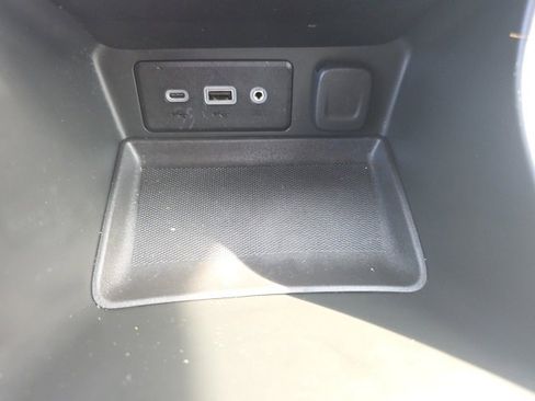 Used 2022 GMC Terrain SLE w/ Driver Convenience Package image 21