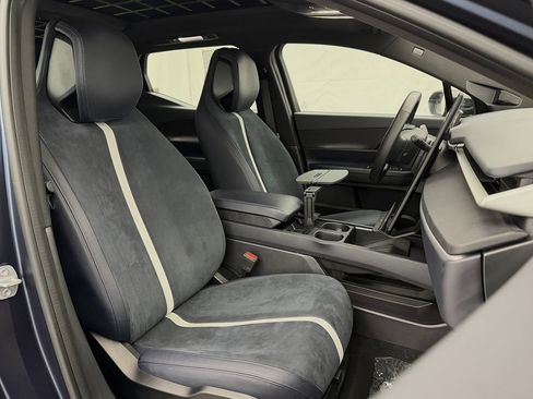 Used 2023 Fisker Ocean One image 37