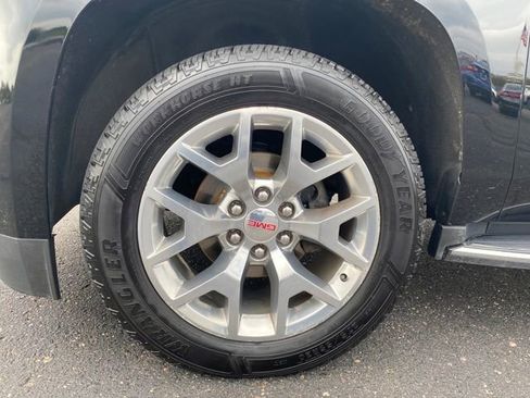 Used 2019 GMC Yukon SLE w/ SLE Value Package image 23