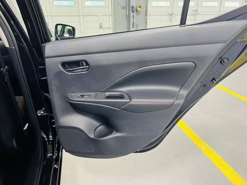 New 2025 Nissan Versa SR w/ Trunk Package image 28